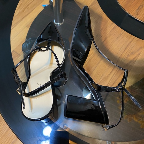 Nine West Glossy Black Strappy Heels - Picture 4 of 6